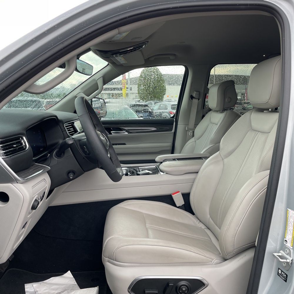 2022 Jeep Wagoneer Series II