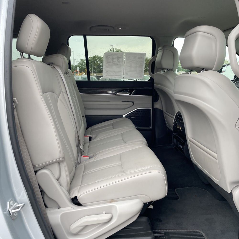 2022 Jeep Wagoneer Series II