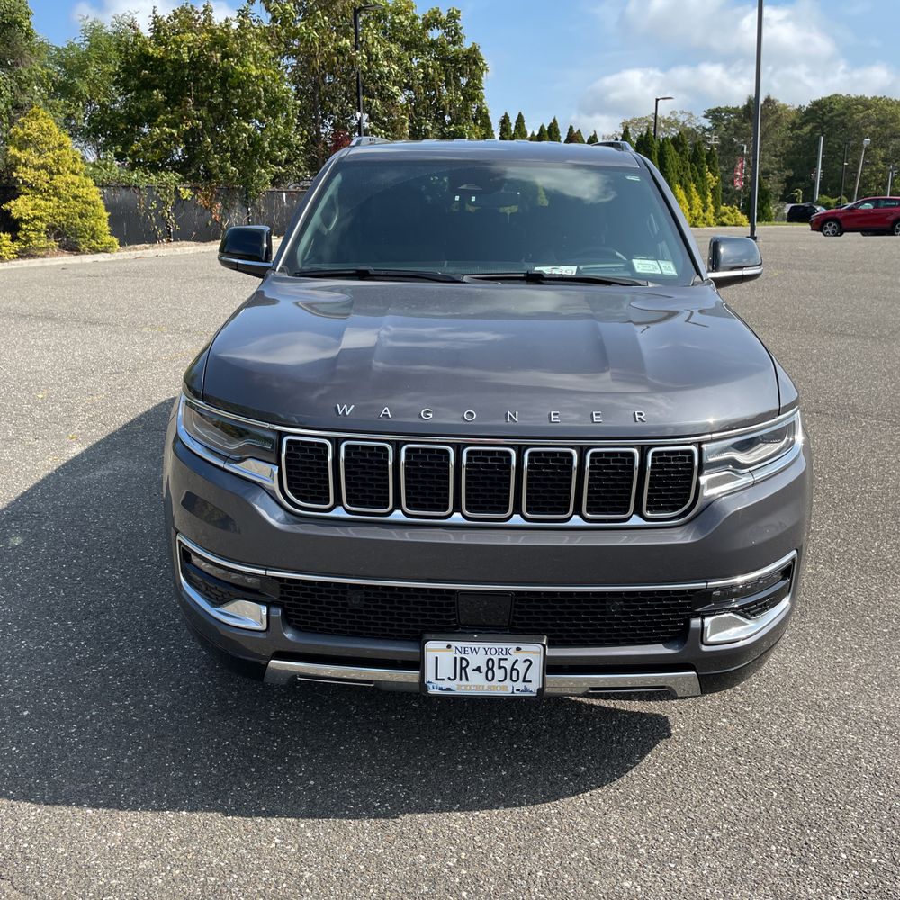 2023 Jeep Wagoneer Series III