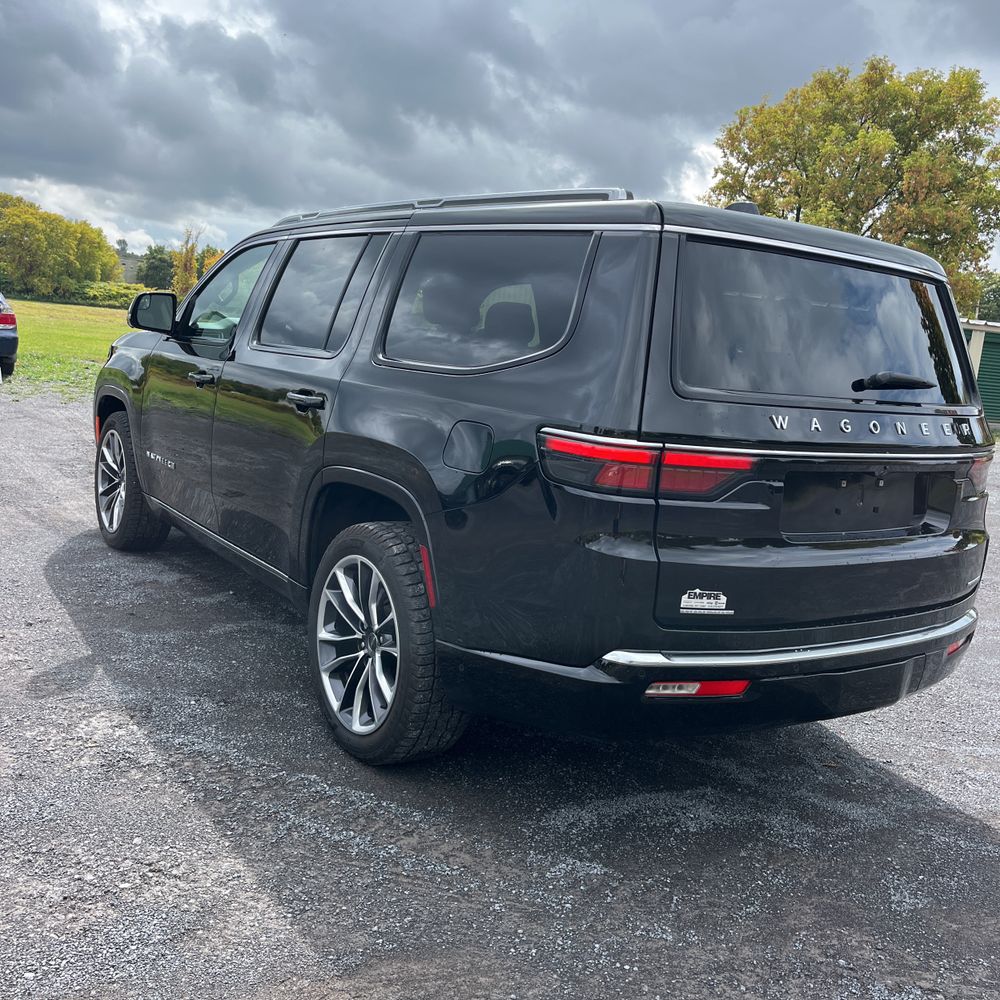2023 Jeep Wagoneer Series III