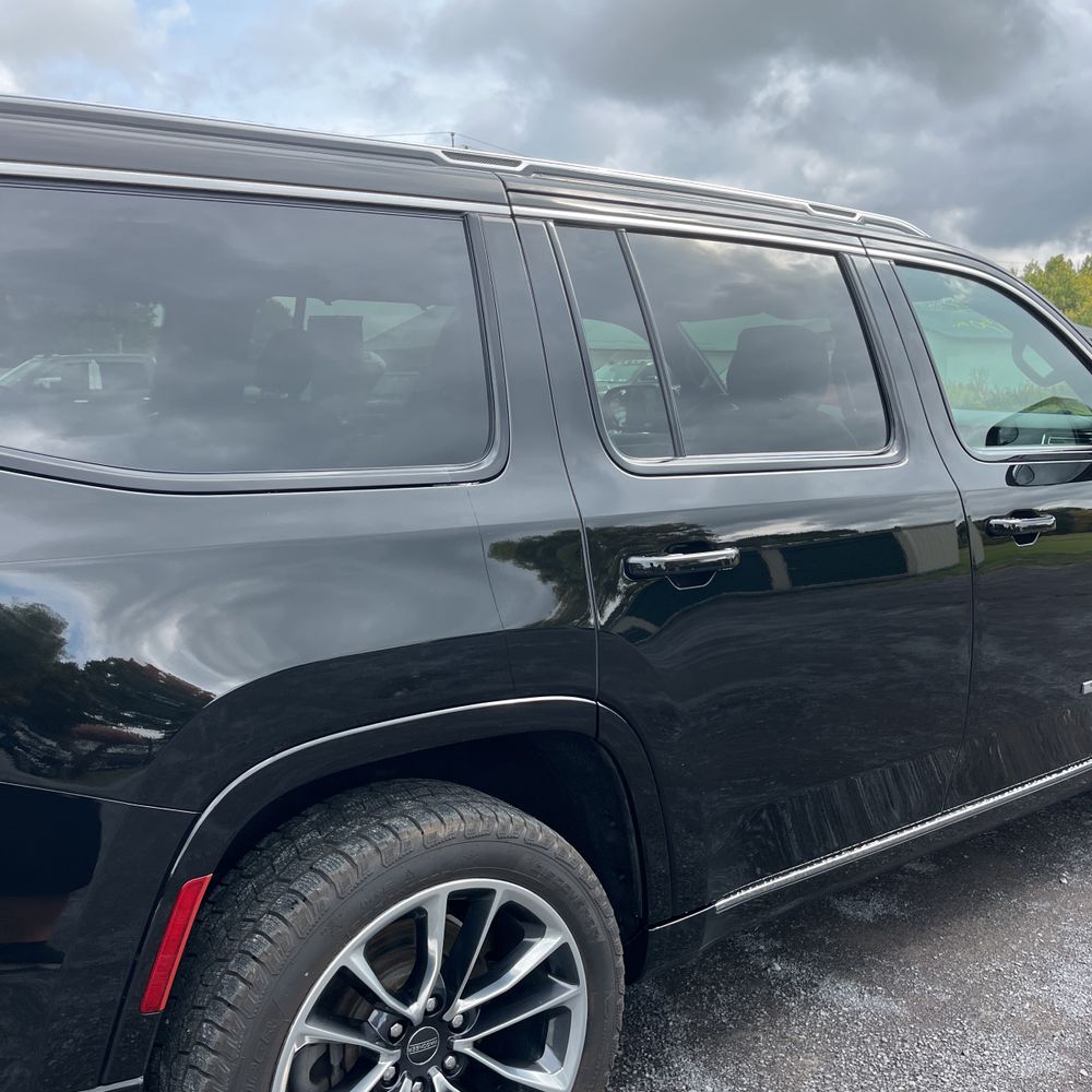 2023 Jeep Wagoneer Series III