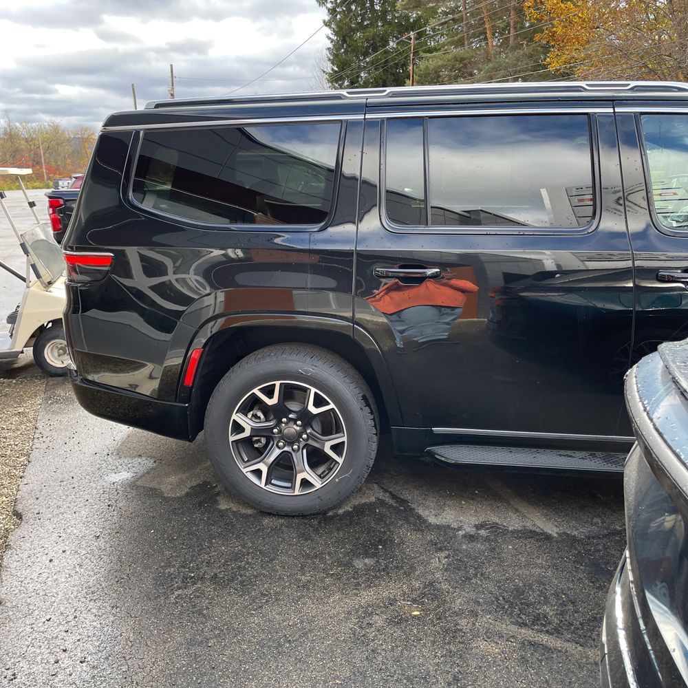 2023 Jeep Wagoneer Series III