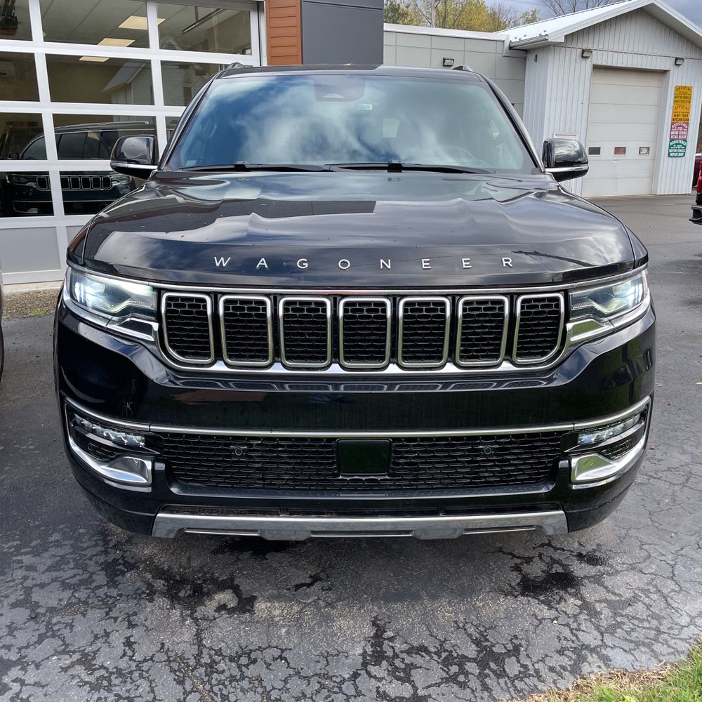2023 Jeep Wagoneer Series III