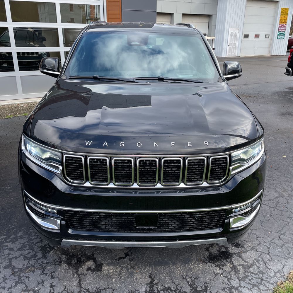 2023 Jeep Wagoneer Series III