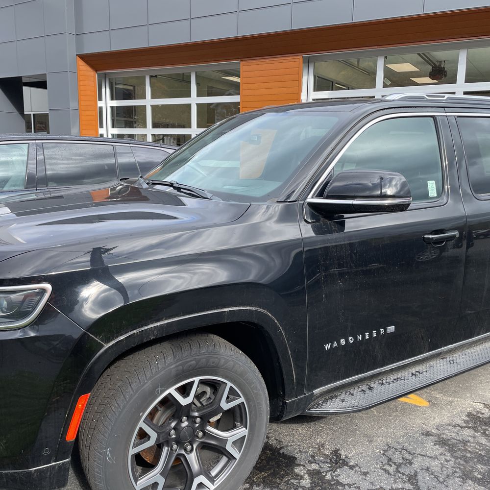 2023 Jeep Wagoneer Series III
