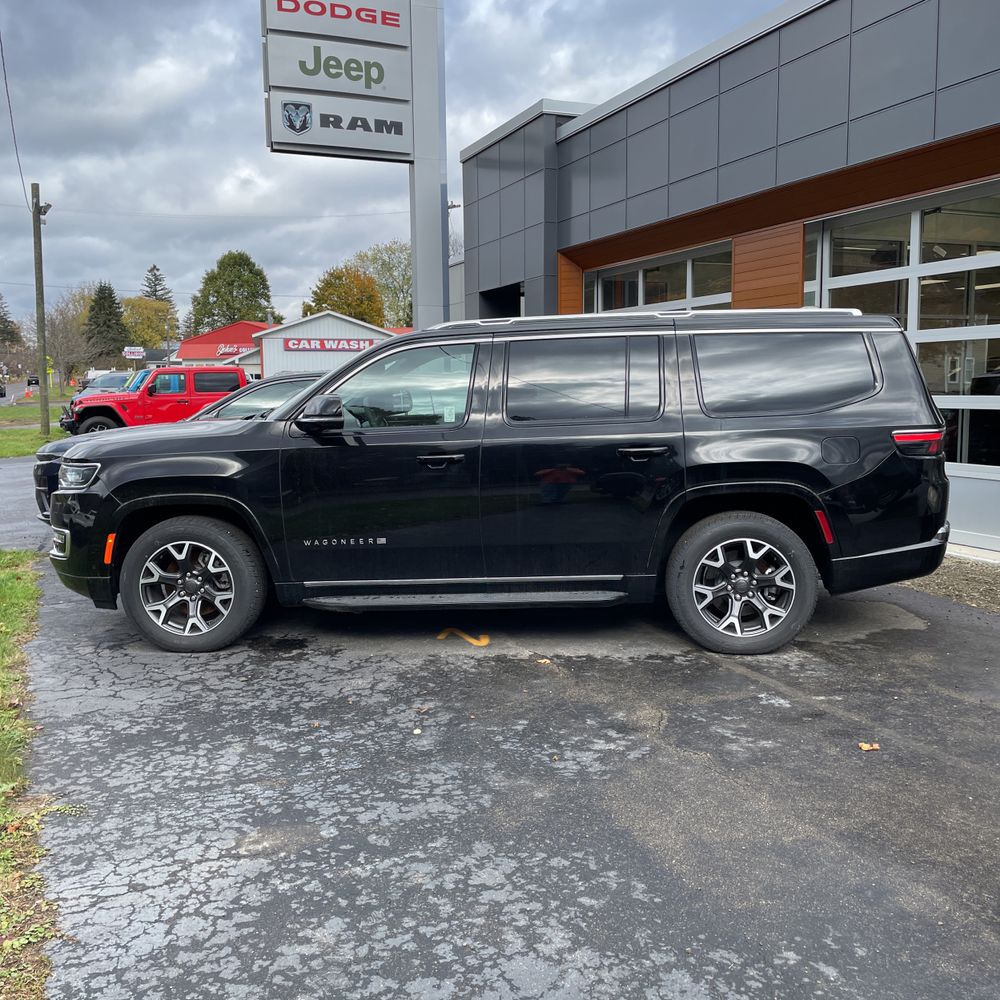 2023 Jeep Wagoneer Series III
