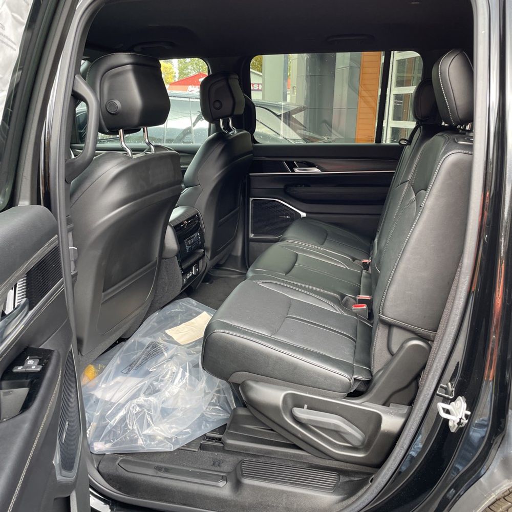 2023 Jeep Wagoneer Series III