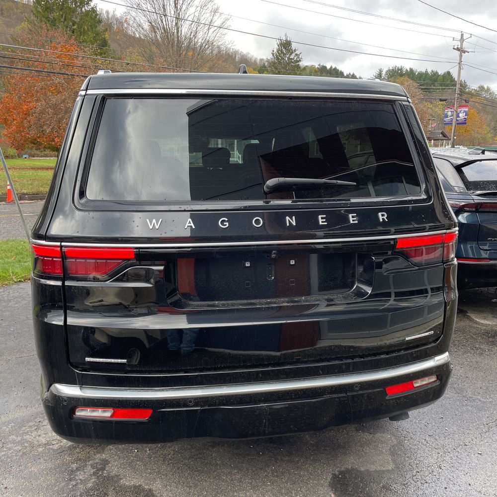 2023 Jeep Wagoneer Series III
