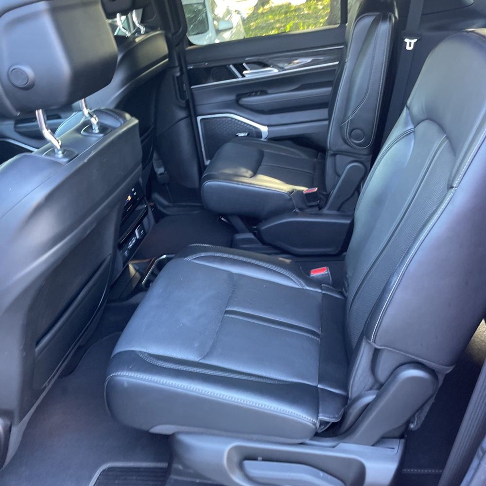 2022 Jeep Wagoneer Series III