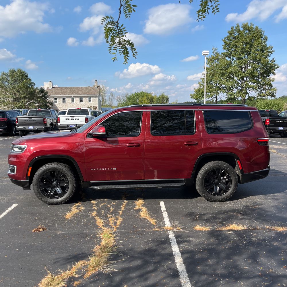 2022 Jeep Wagoneer Series III