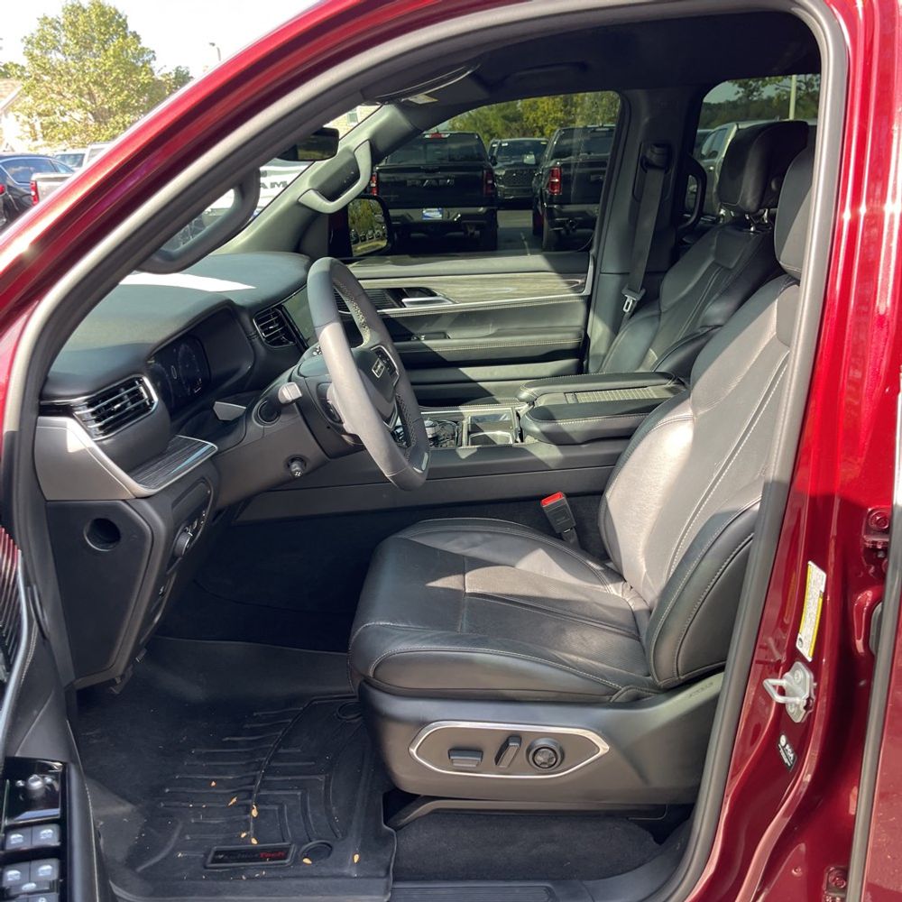 2022 Jeep Wagoneer Series III