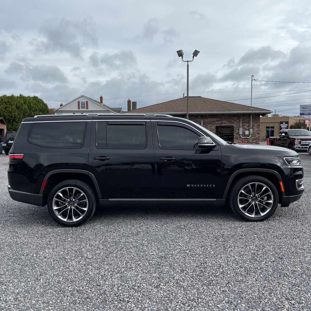 2022 Jeep Wagoneer Series III