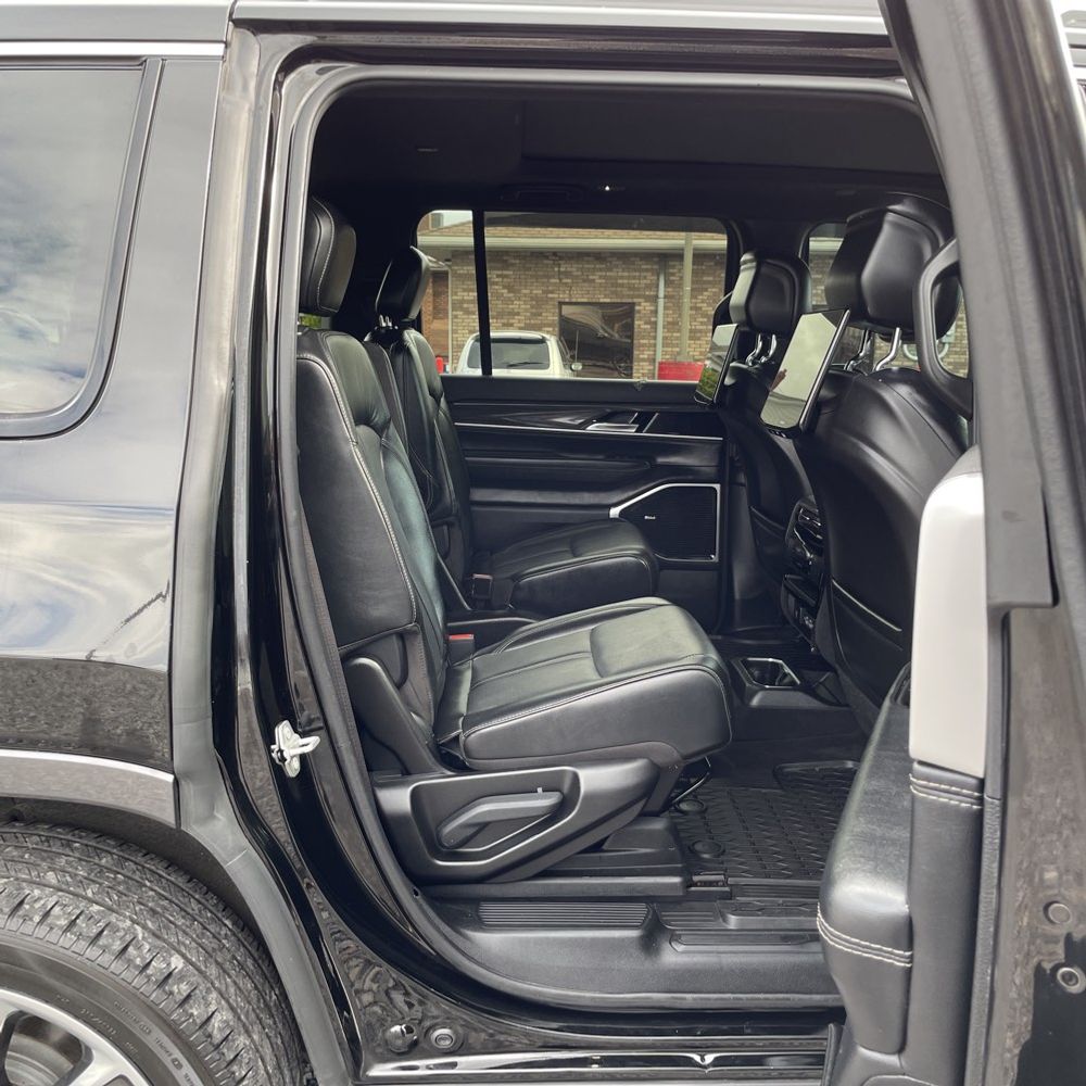 2022 Jeep Wagoneer Series III