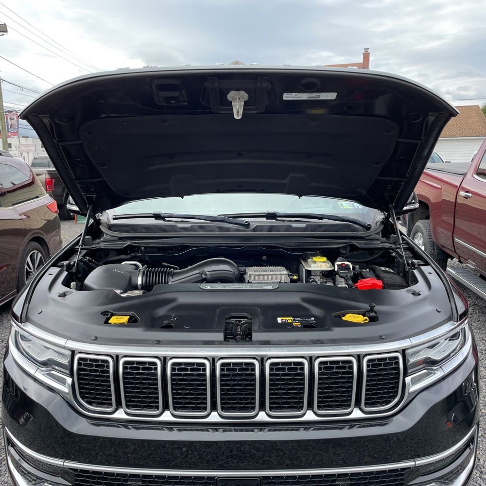 2022 Jeep Wagoneer Series III