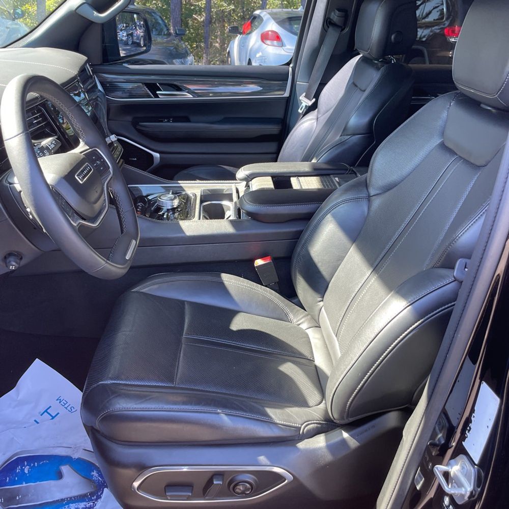 2022 Jeep Wagoneer Series III