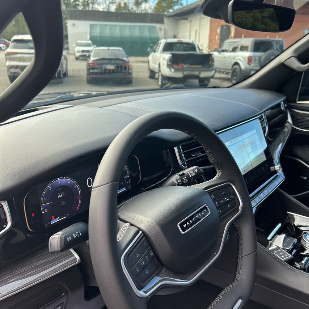 2022 Jeep Wagoneer Series III