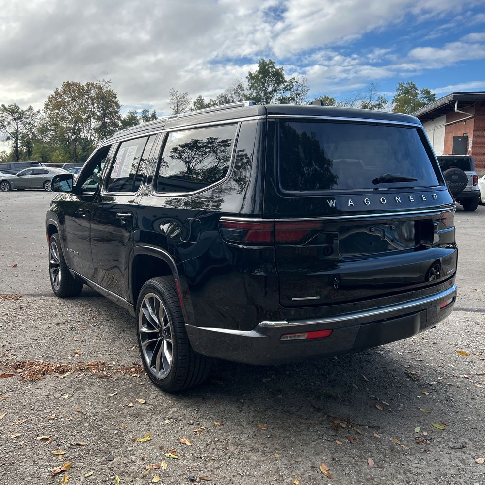 2022 Jeep Wagoneer Series III