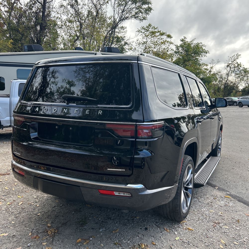 2022 Jeep Wagoneer Series III