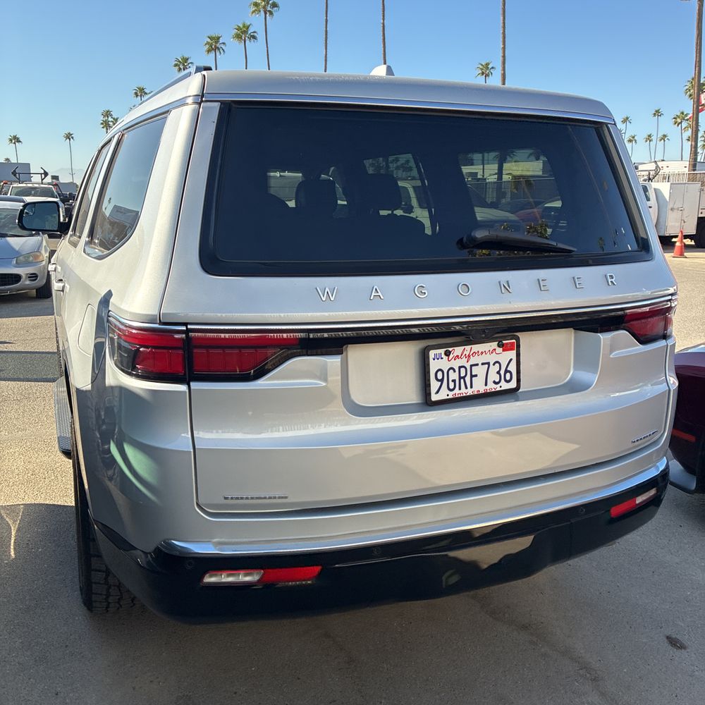 2022 Jeep Wagoneer Series III