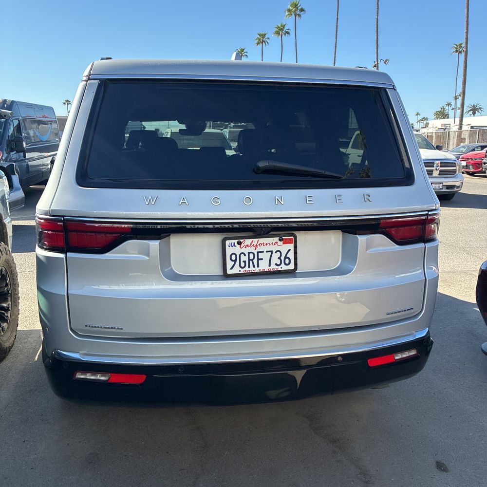 2022 Jeep Wagoneer Series III