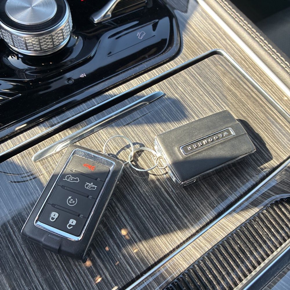 2022 Jeep Wagoneer Series III