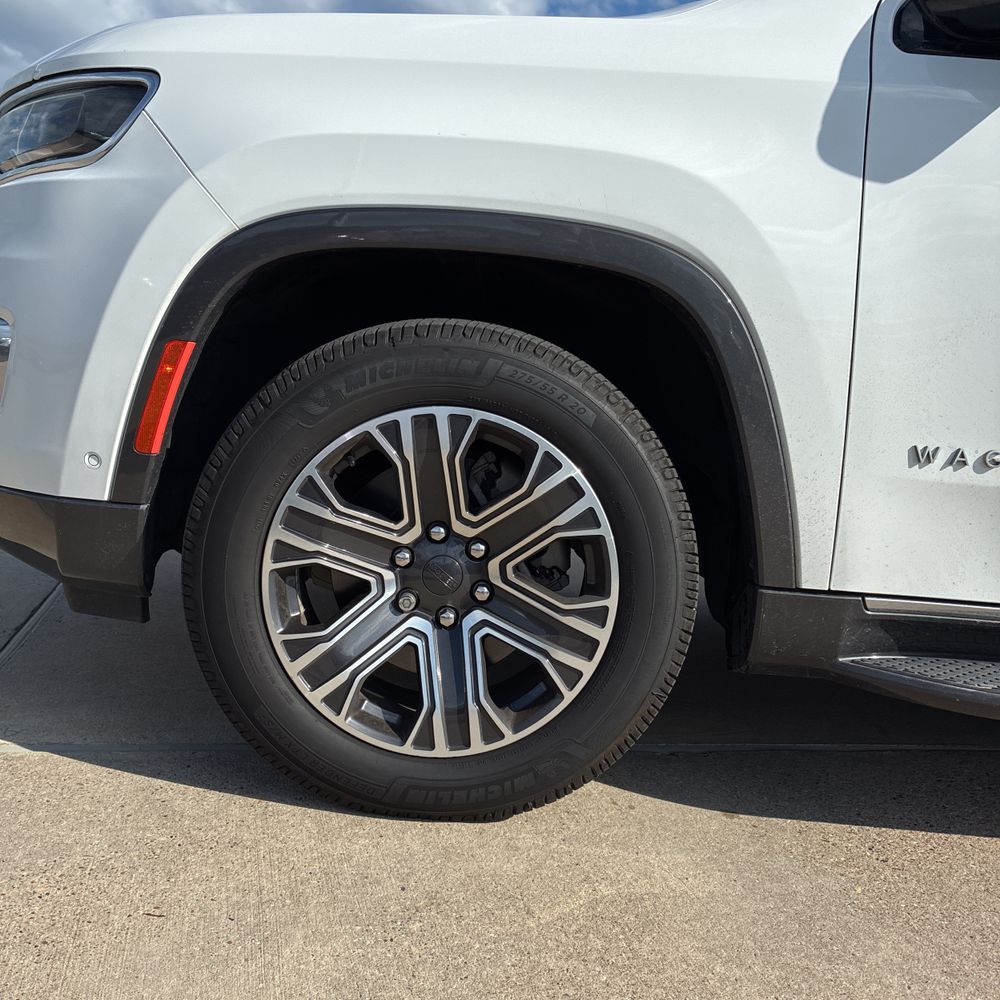 2022 Jeep Wagoneer Series III