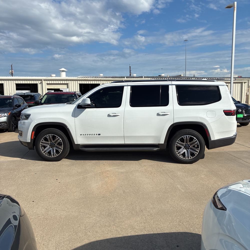 2022 Jeep Wagoneer Series III