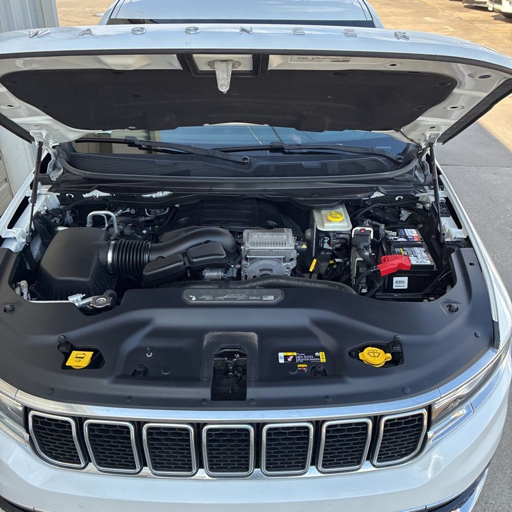 2022 Jeep Wagoneer Series III