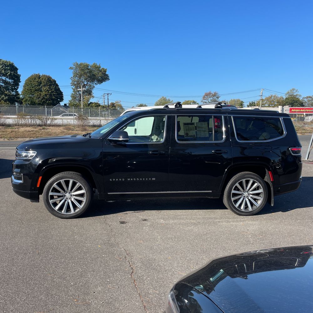 2022 Jeep Grand Wagoneer Series II