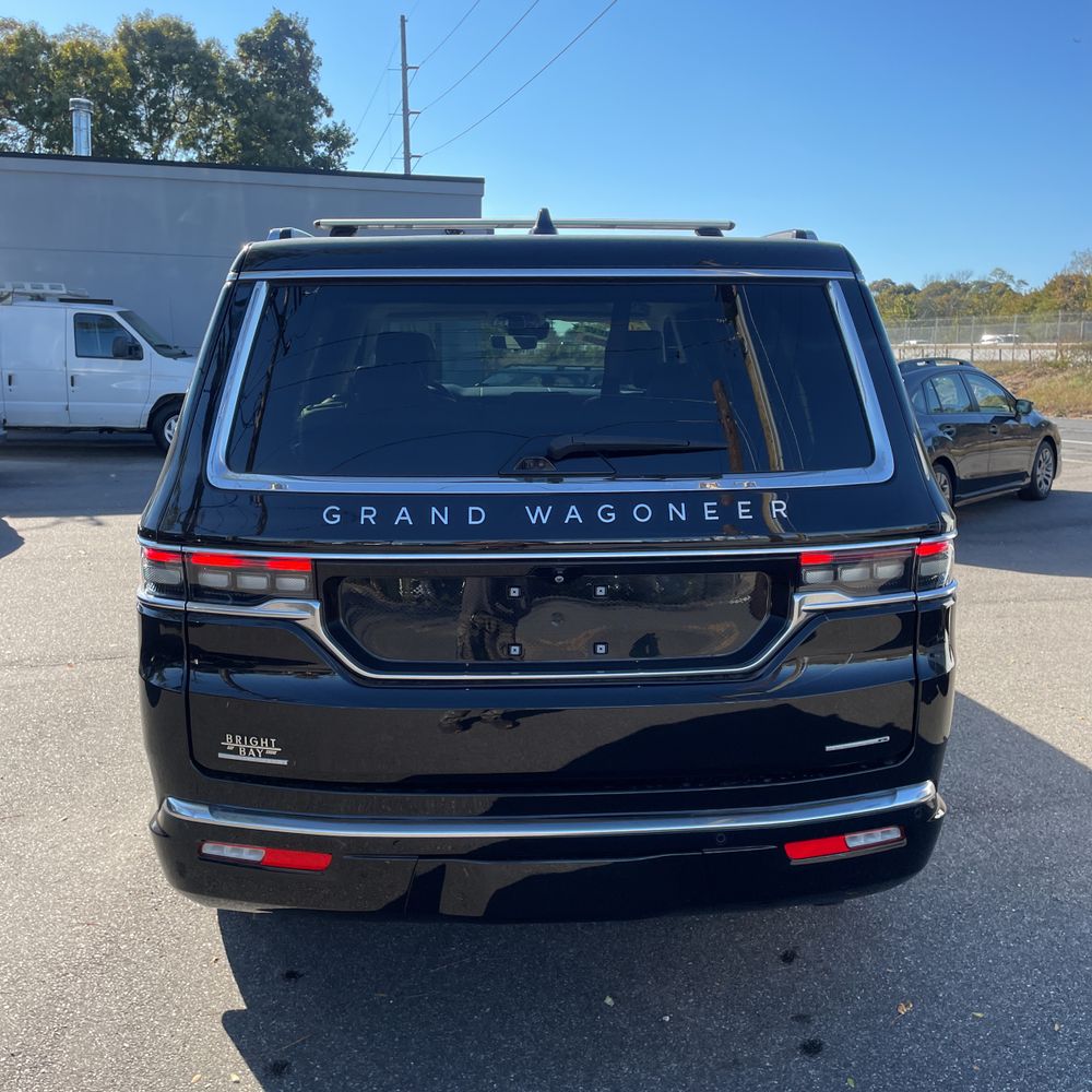 2022 Jeep Grand Wagoneer Series II