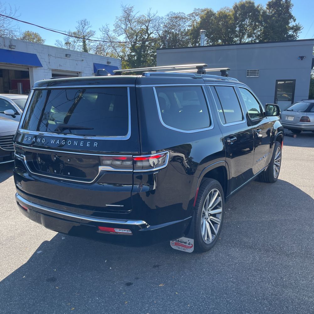 2022 Jeep Grand Wagoneer Series II