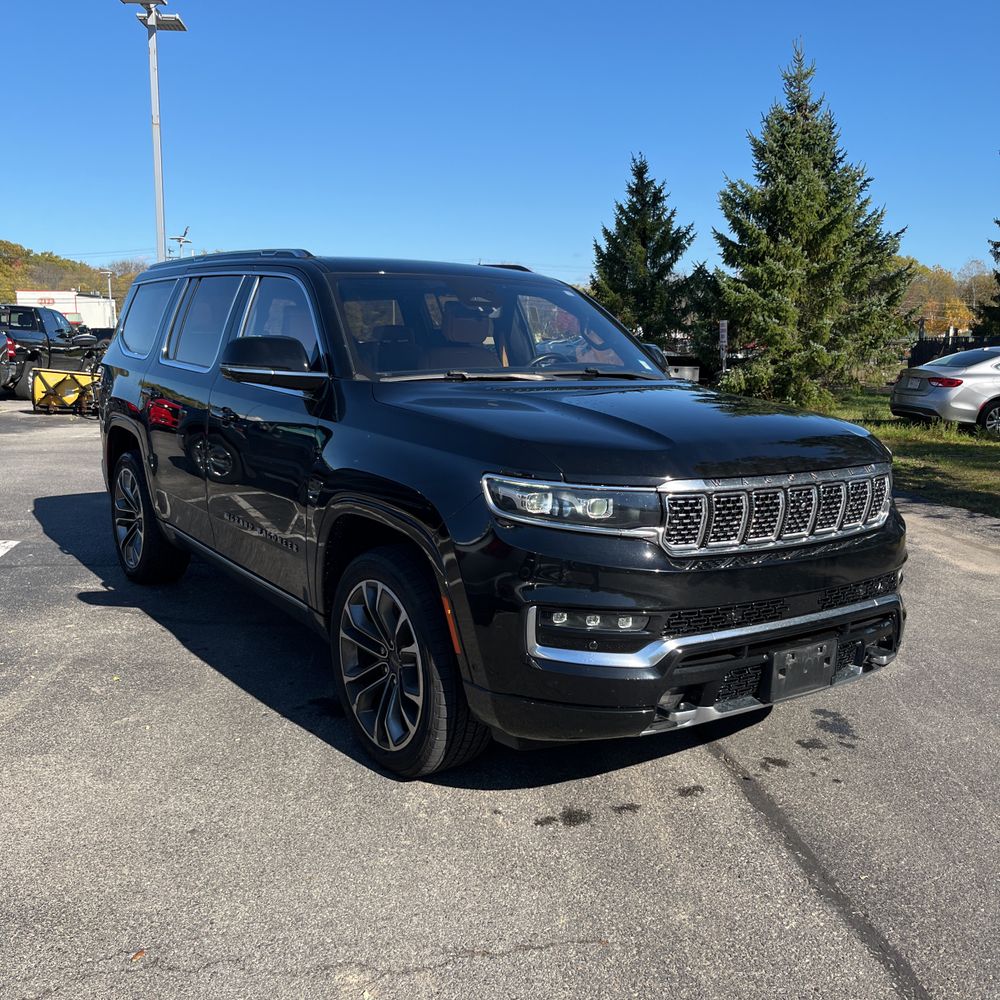 2022 Jeep Grand Wagoneer Series III