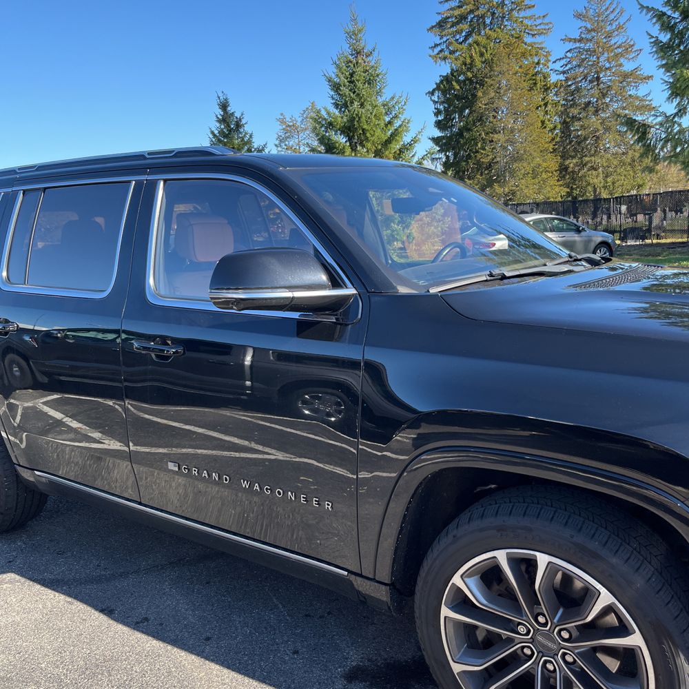 2022 Jeep Grand Wagoneer Series III