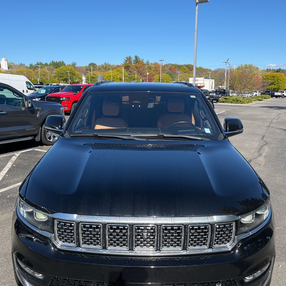 2022 Jeep Grand Wagoneer Series III
