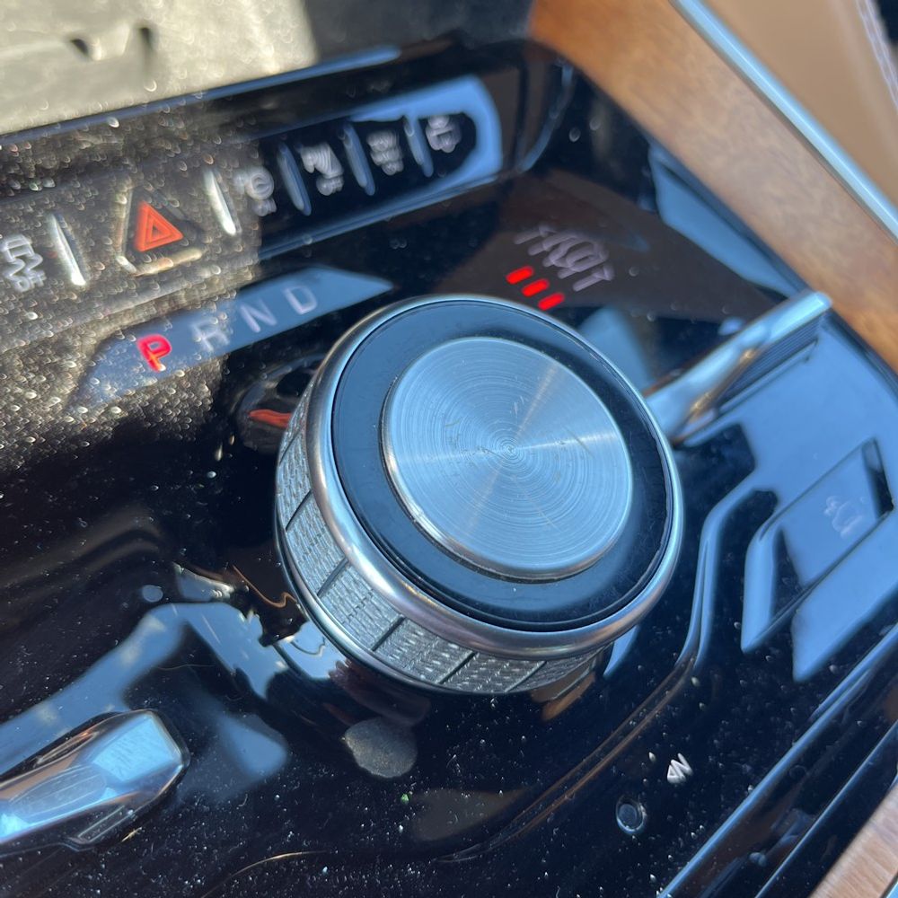 2022 Jeep Grand Wagoneer Series III