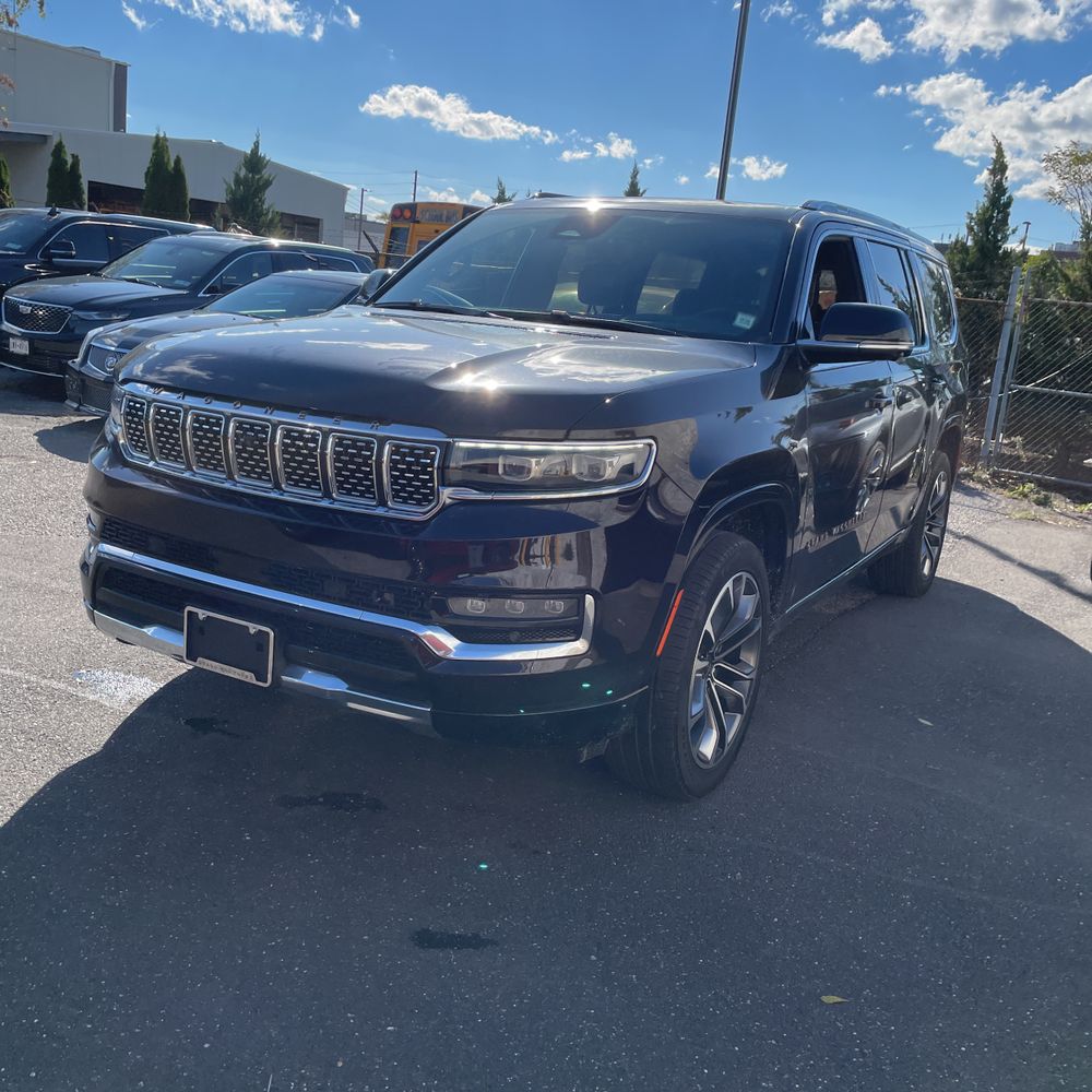 2023 Jeep Grand Wagoneer Series III