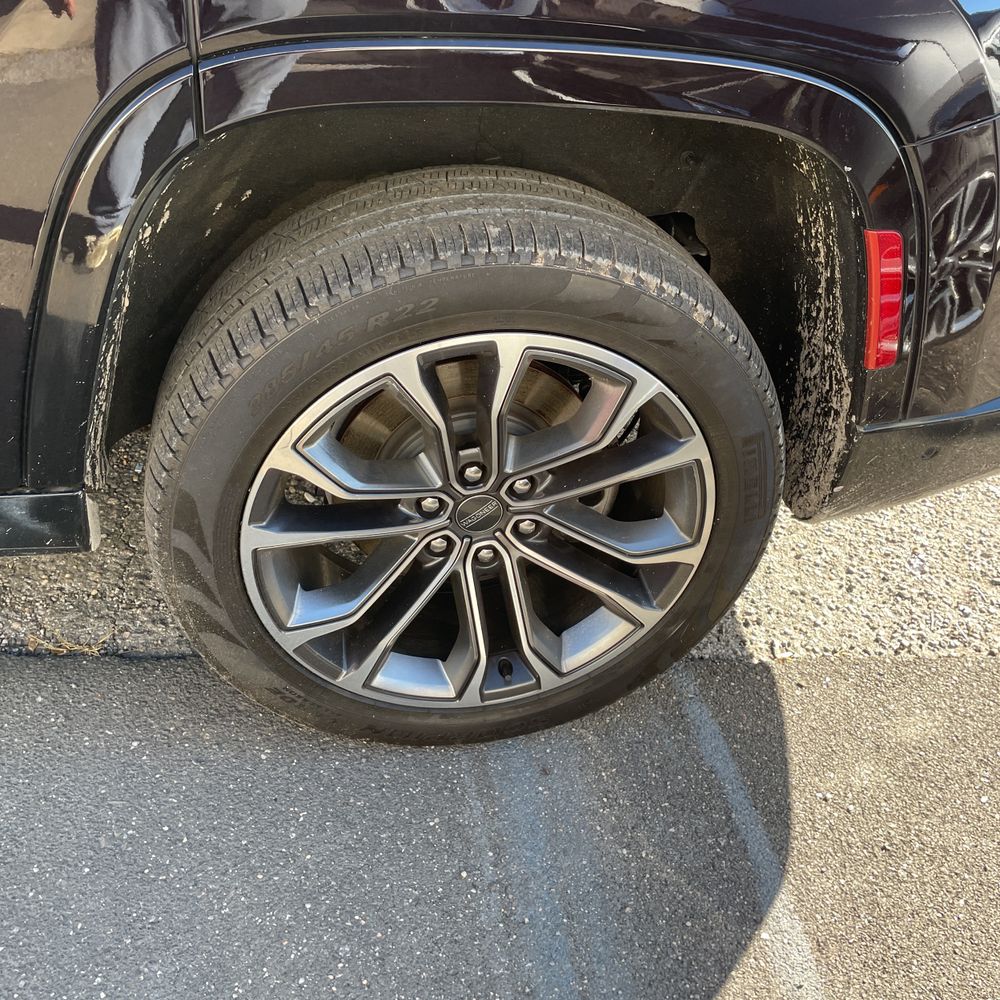 2023 Jeep Grand Wagoneer Series III