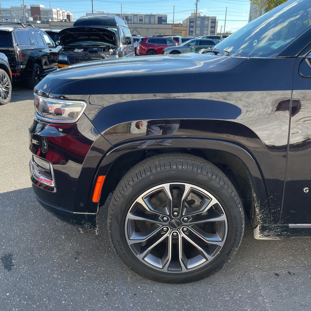 2023 Jeep Grand Wagoneer Series III