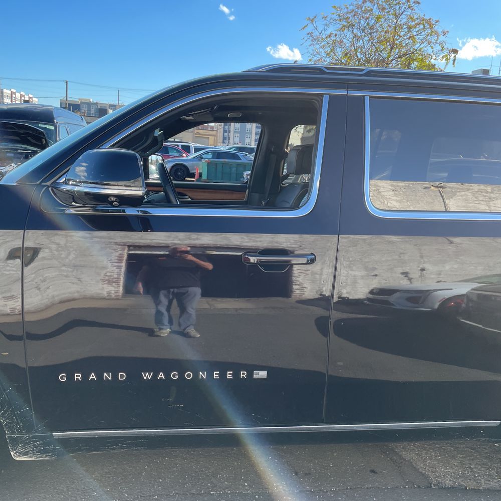 2023 Jeep Grand Wagoneer Series III