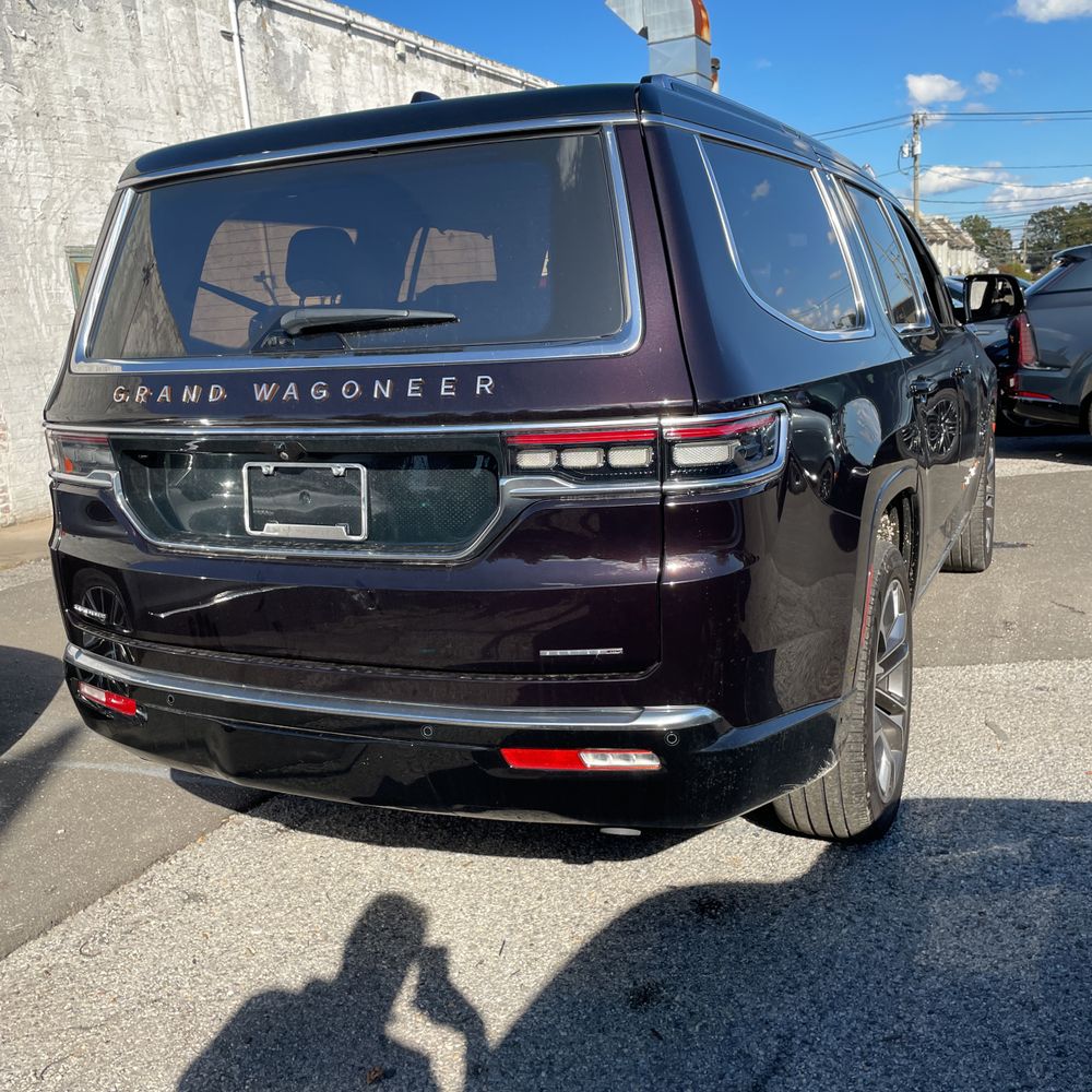 2023 Jeep Grand Wagoneer Series III