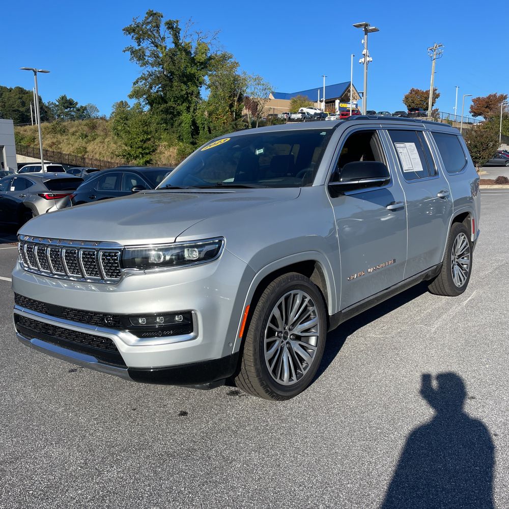 2023 Jeep Grand Wagoneer Series III