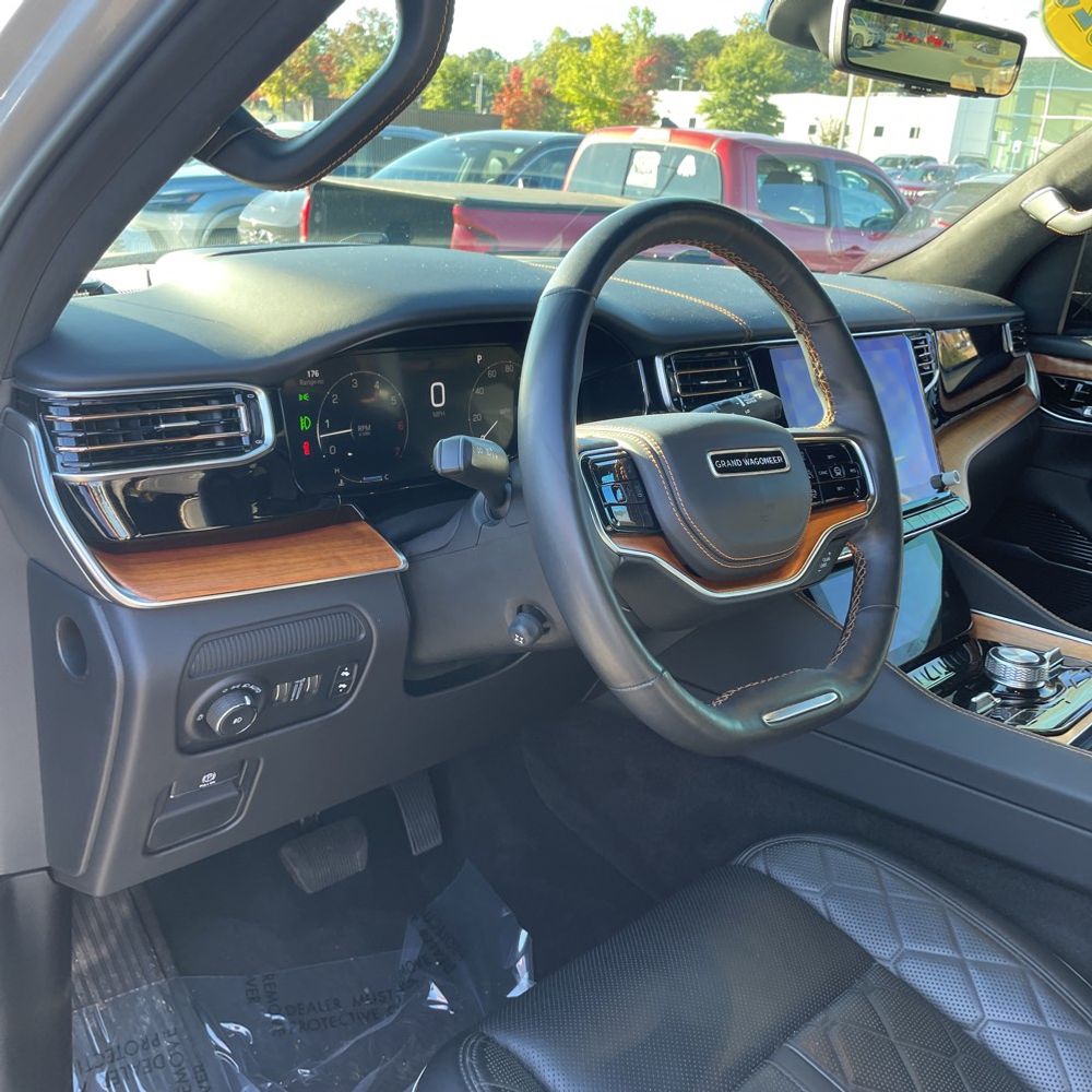 2023 Jeep Grand Wagoneer Series III