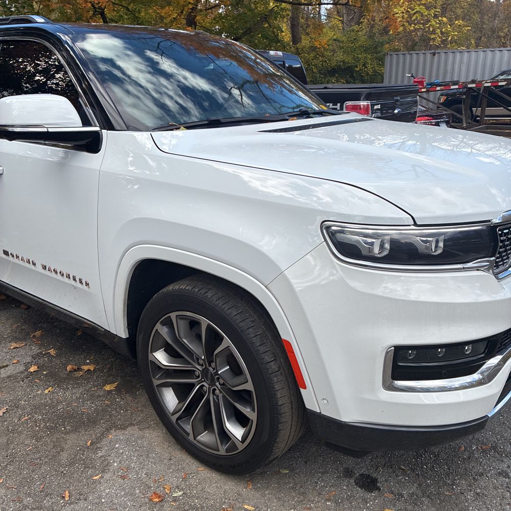 2022 Jeep Grand Wagoneer Series III