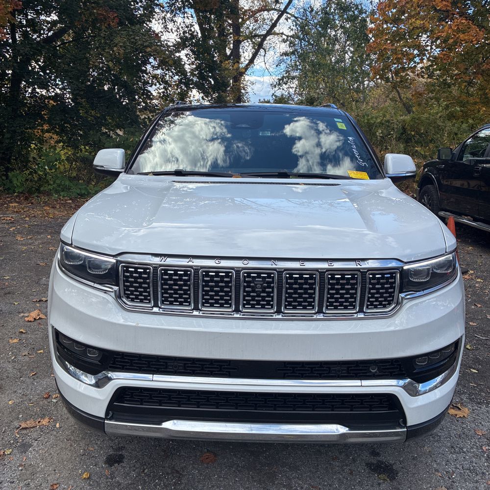 2022 Jeep Grand Wagoneer Series III