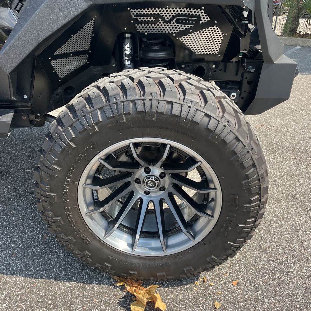 2022 Jeep Gladiator Sport S