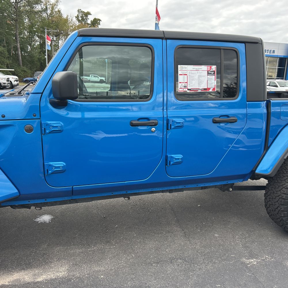 2024 Jeep Gladiator Sport S