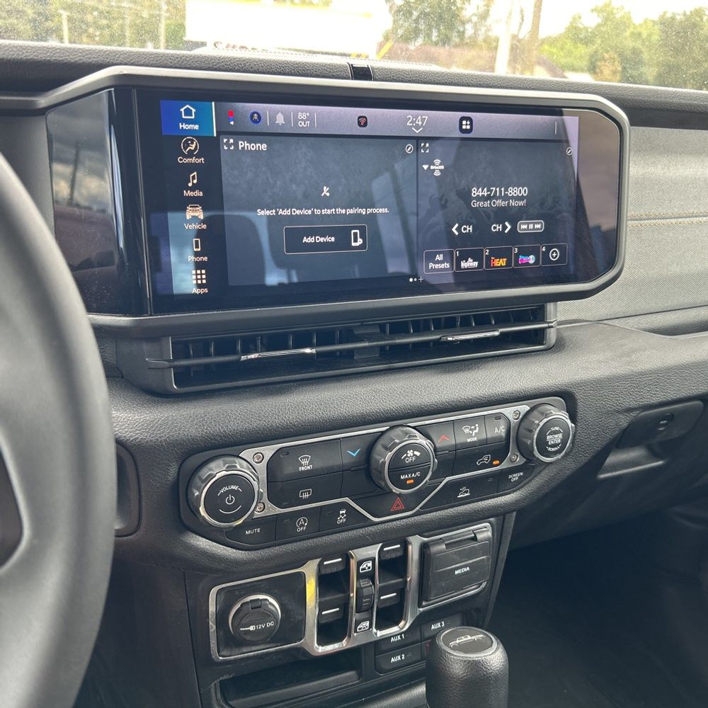 2024 Jeep Gladiator Sport S