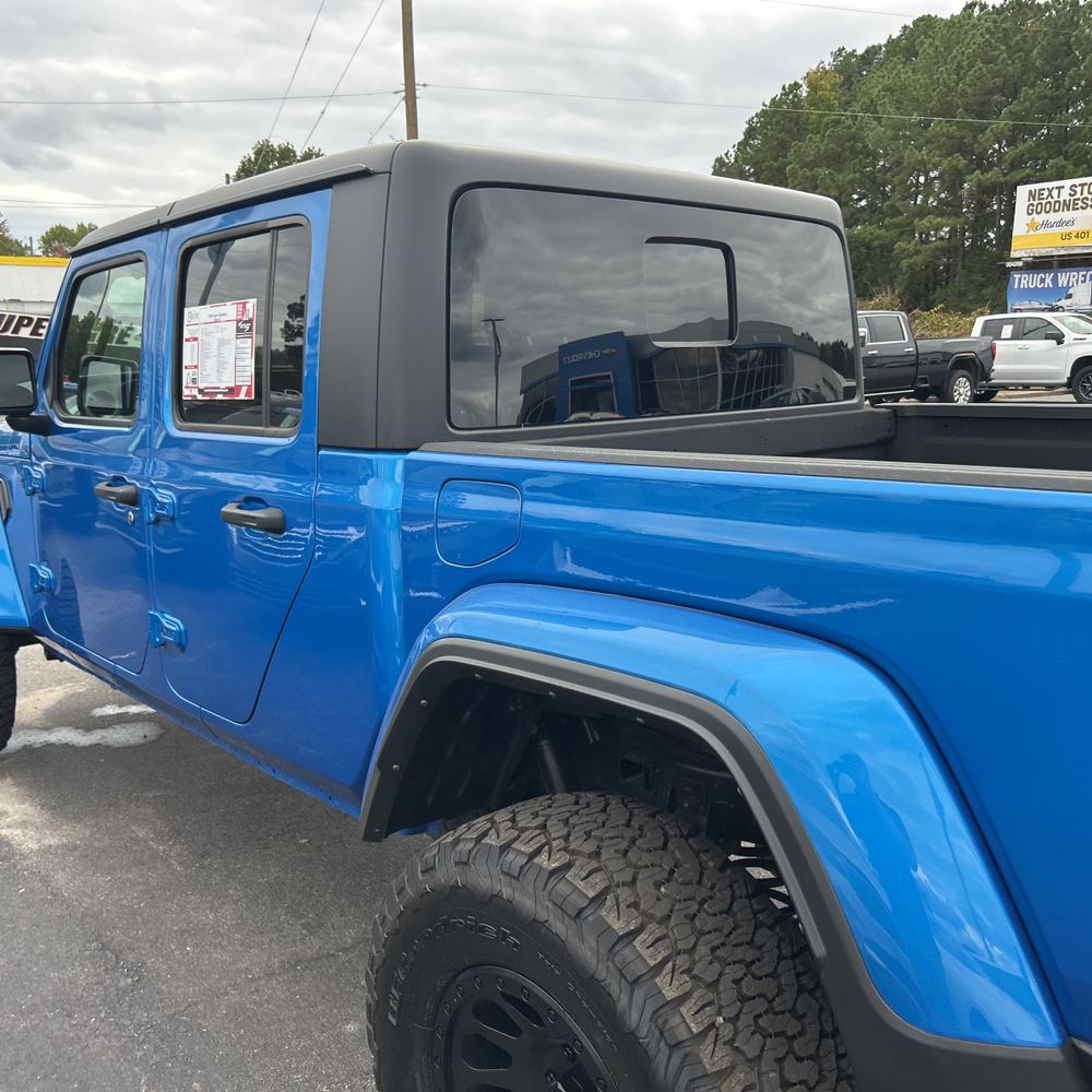 2024 Jeep Gladiator Sport S