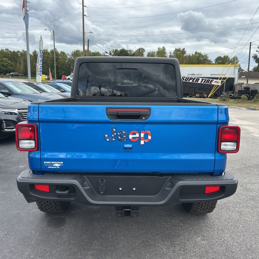 2024 Jeep Gladiator Sport S