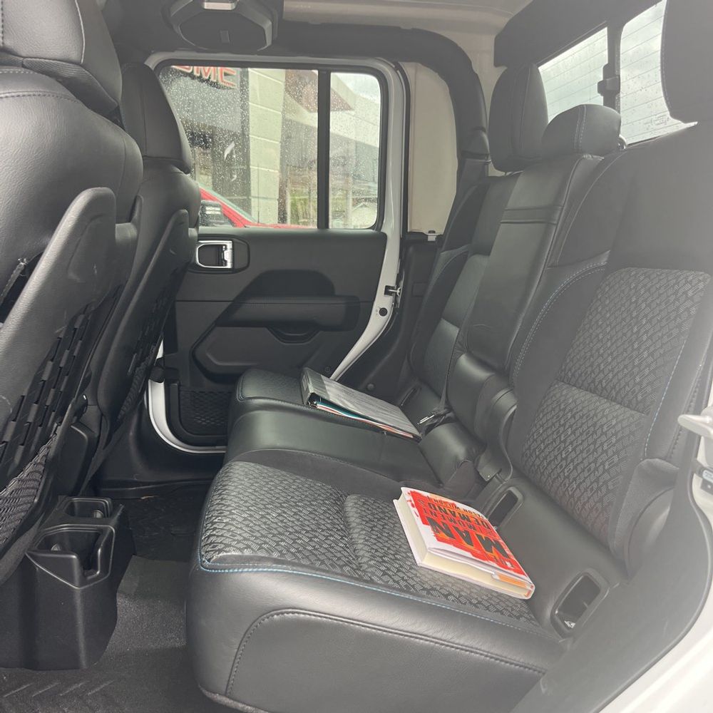 2022 Jeep Gladiator Mojave